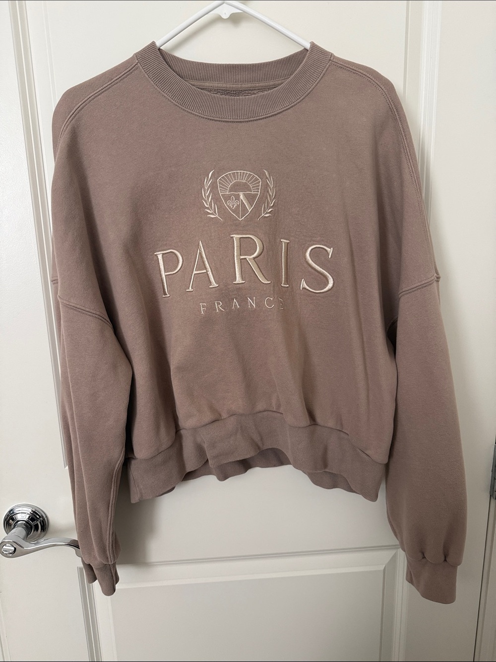 Abercrombie & Fitch Paris Sweatshirt